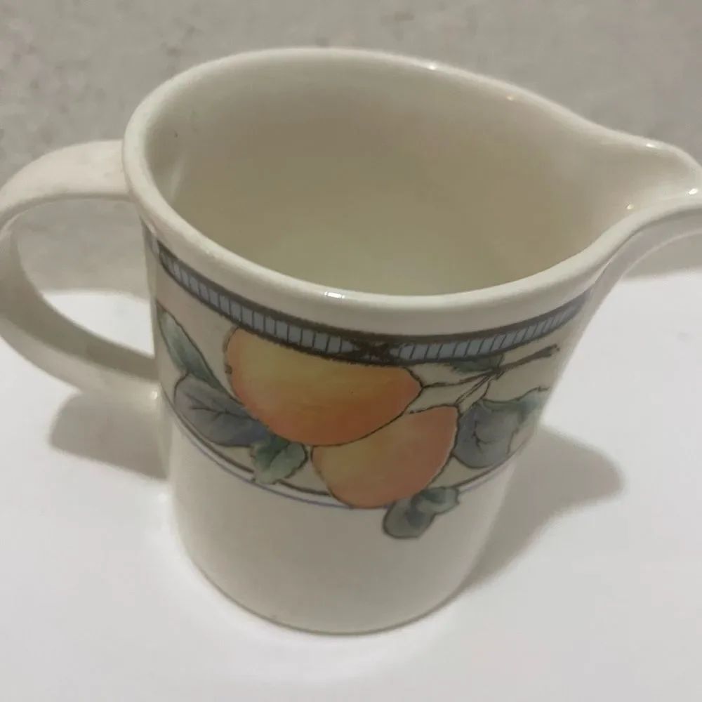 Mikasa Intaglio GARDEN HARVEST Creamer 3.5" CAC29